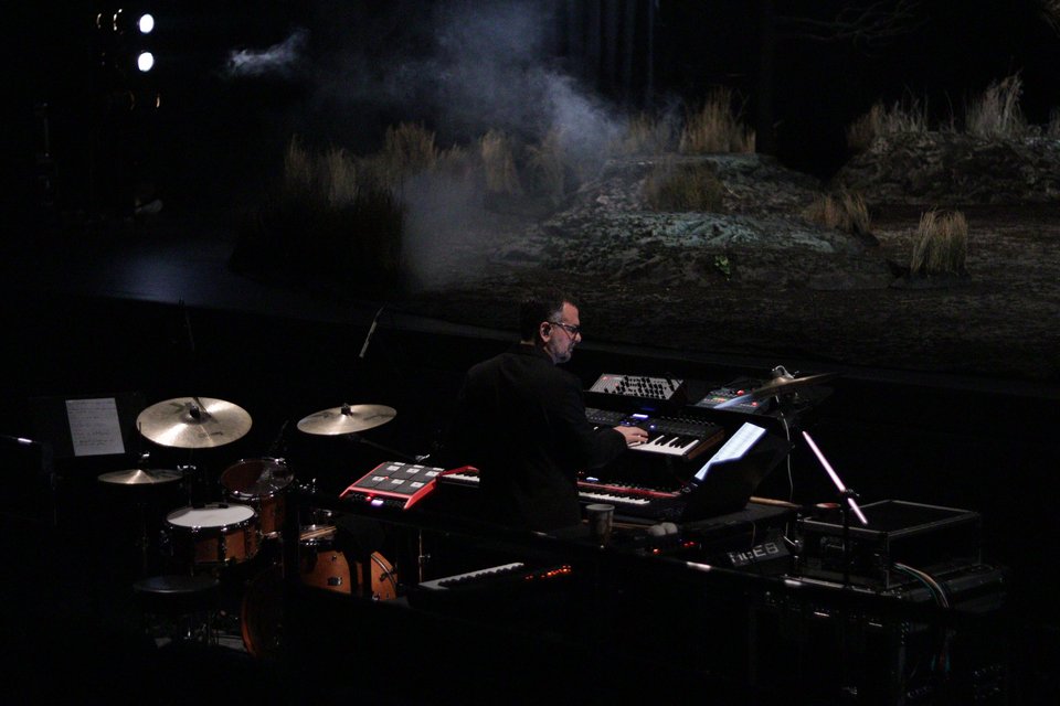 Ο Αλέξανδρος Δράκος-Κριστάκης στη σκηνή