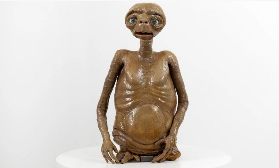 O E.T. που θα τεθεί σε δημοπρασία / Sotheby's