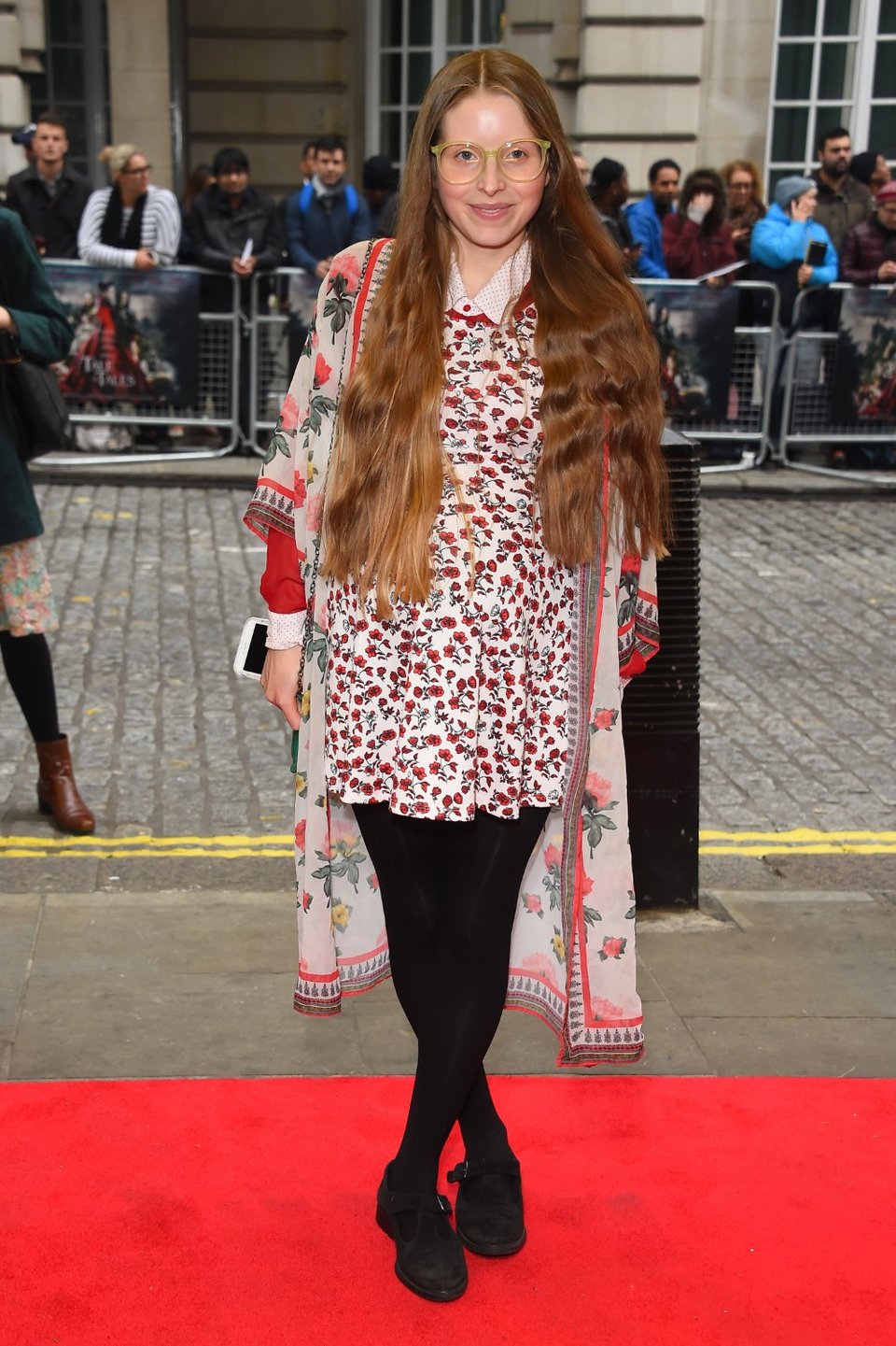 Η Jessie Cave