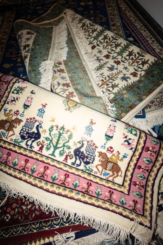 Για πρώτη φορά το Cycladic Shop φέρνει στο φως την πολύτιμη συλλογή αριστουργημάτων ελληνικής οικοτεχνίας του Ε.Κ.Κ.Α. που από το 2010 παραμένει αδιάθετη στο κοινό