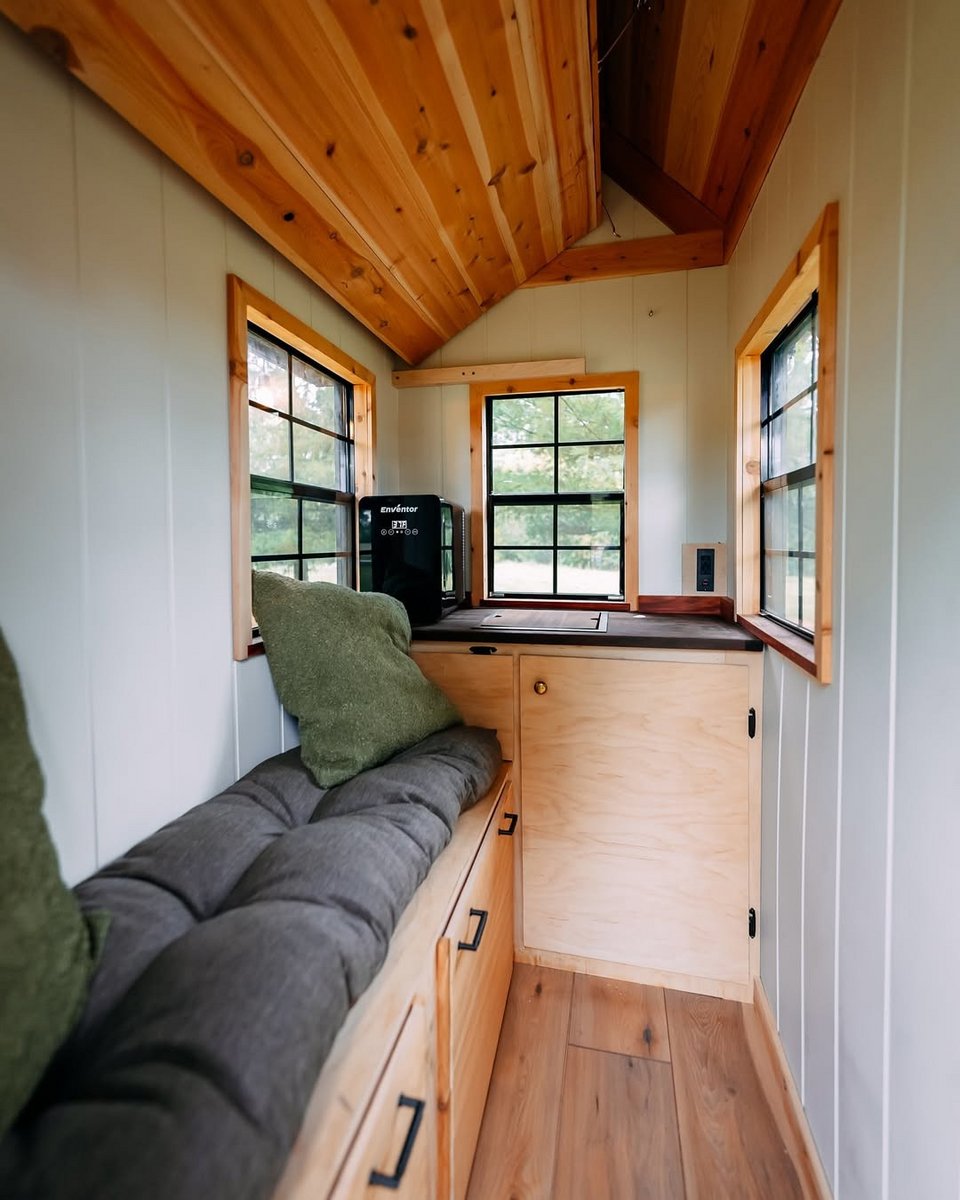 Το εσωτερικό του σπιτιού