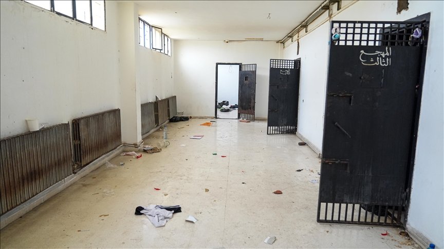 O Almazhan έβγαλε λαθραία από τη χώρα 26.342 φωτογραφίες υψηλής ευκρίνειας με συνολικά 6.679 πτώματα / WIKIPEDIA