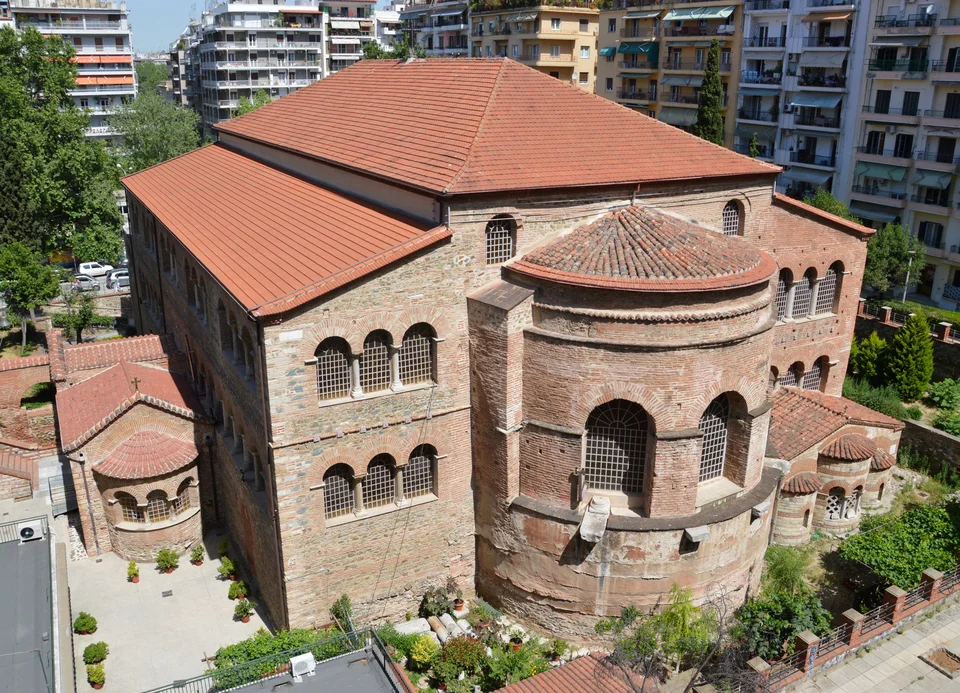 Αχειροποίητος
