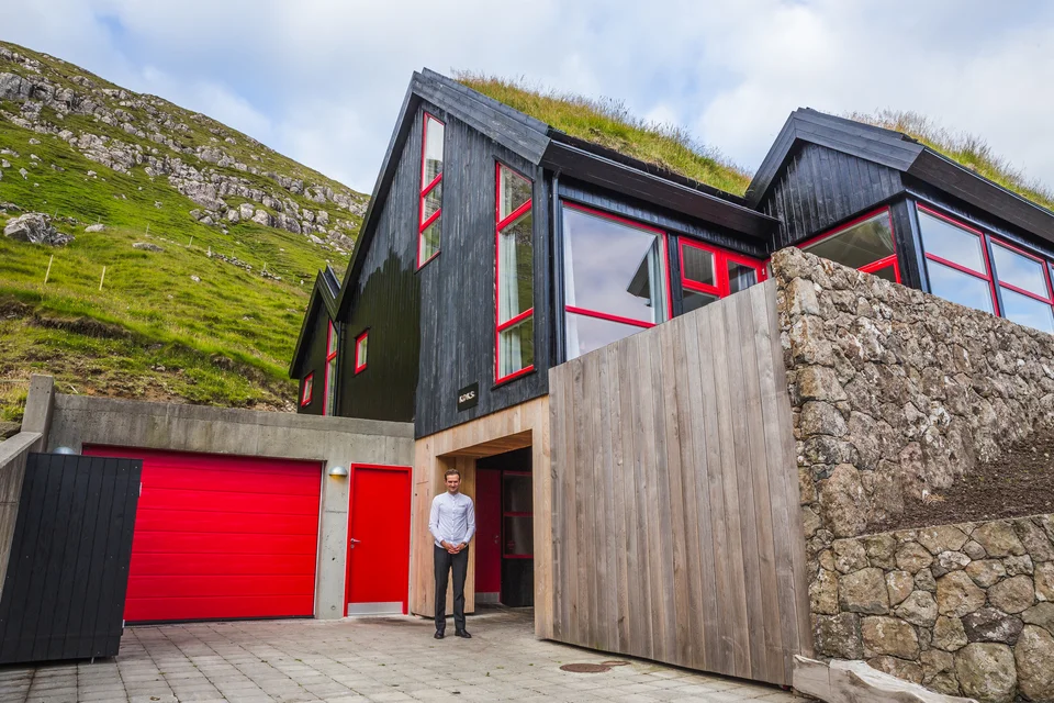 Το να φτάσετε στη γροιλανδική μετενσάρκωση του Koks είναι από μόνο του  μια οδύσσεια / KOKS