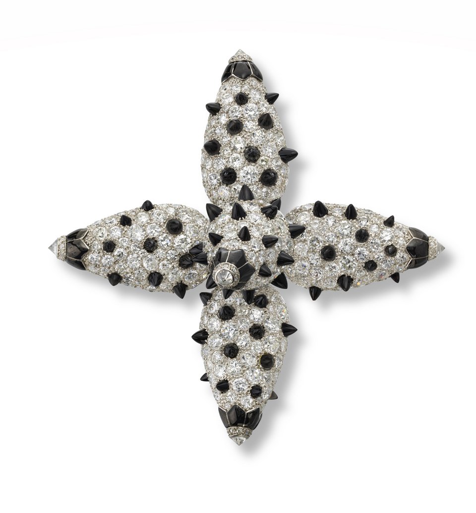 Orchid brooch (originally a head ornament), Cartier Paris, 1925. Onyx, diamonds, enamel and platinum. Marian Gérard, Cartier Collection © Cartier