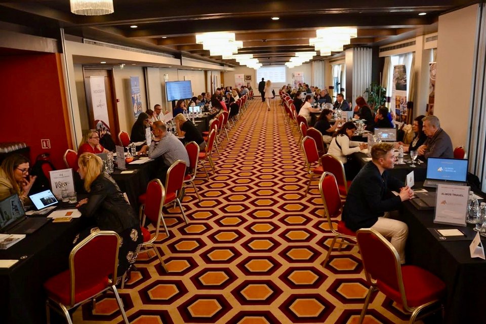 B2B Travel & MICE Event Athens 2025 αίθουσα συνατήσεων/ φωτογραφία facebook.com/respond.ondemand