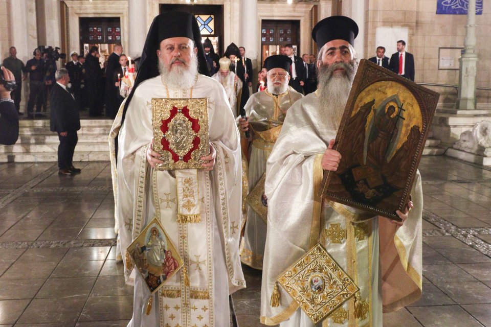 Ανάσταση στην Μητρόπολη Αθηνών