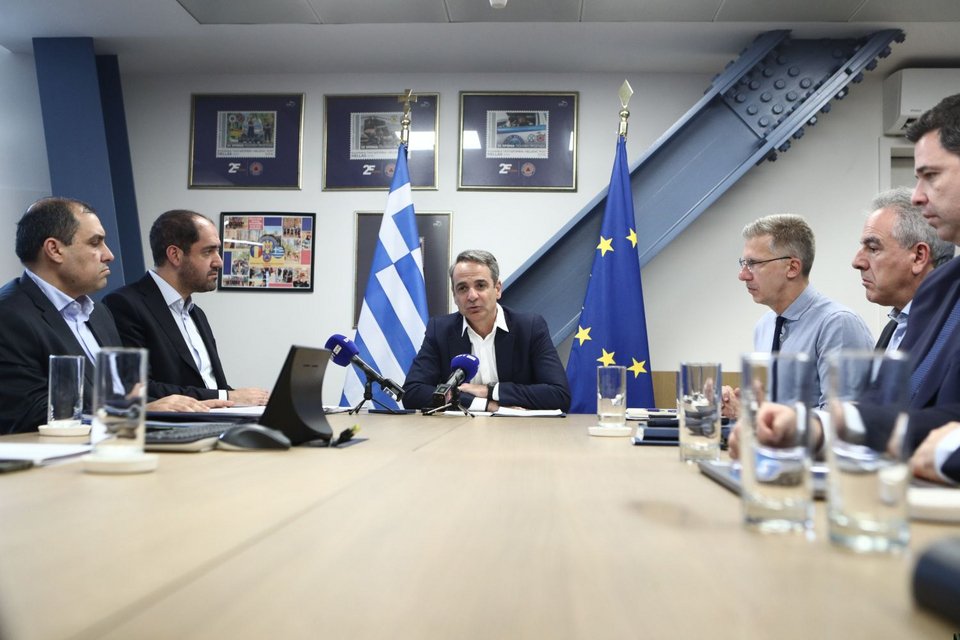 Επίσκεψη Μητσοτάκη στο υπουργείο Πολιτικής Προστασίας