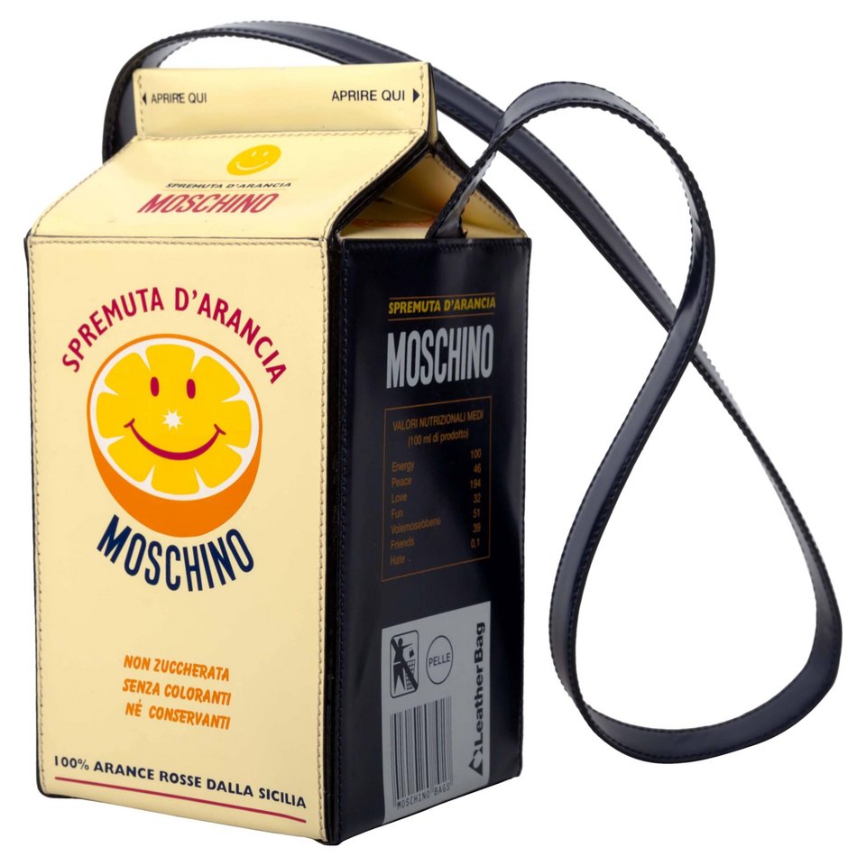 Η τσάντα Moschino θα σας κοστίσει 1.817 ευρώ