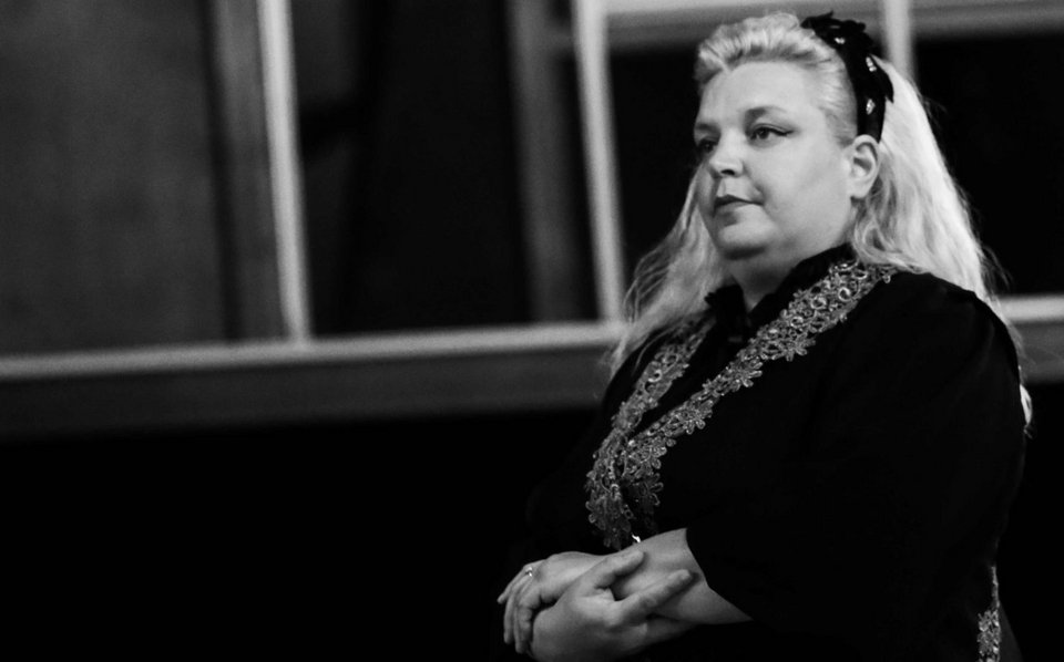 Πρεμιέρα Παρασκευή 25 Απριλίου
