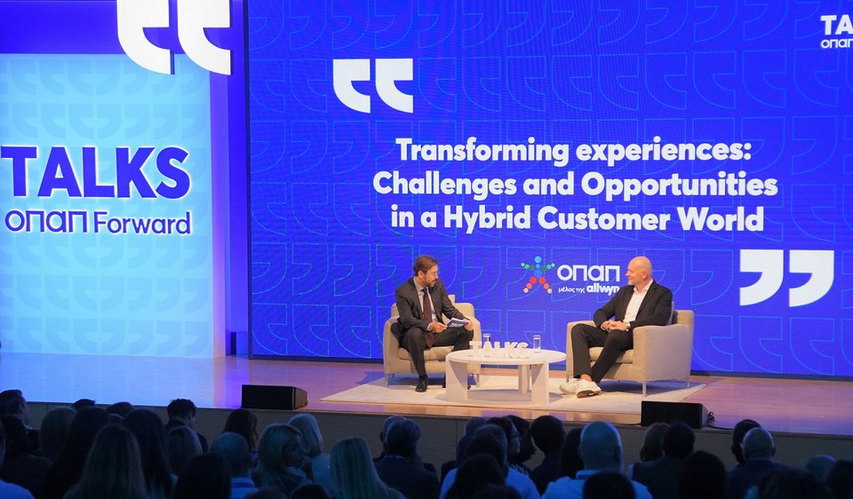 Ο Jan Karas, Πρόεδρος και Διευθύνων Σύμβουλος του ΟΠΑΠ, στο fireside chat με τίτλο “Transforming experiences: Challenges and Opportunities in a Hybrid Customer World” 