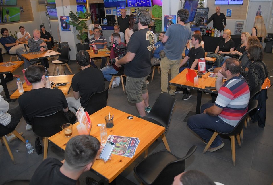 Πάμε Στοίχημα Football Party by Gazzetta σε κατάστημα ΟΠΑΠ στoυς Αγίους Αναργύρους