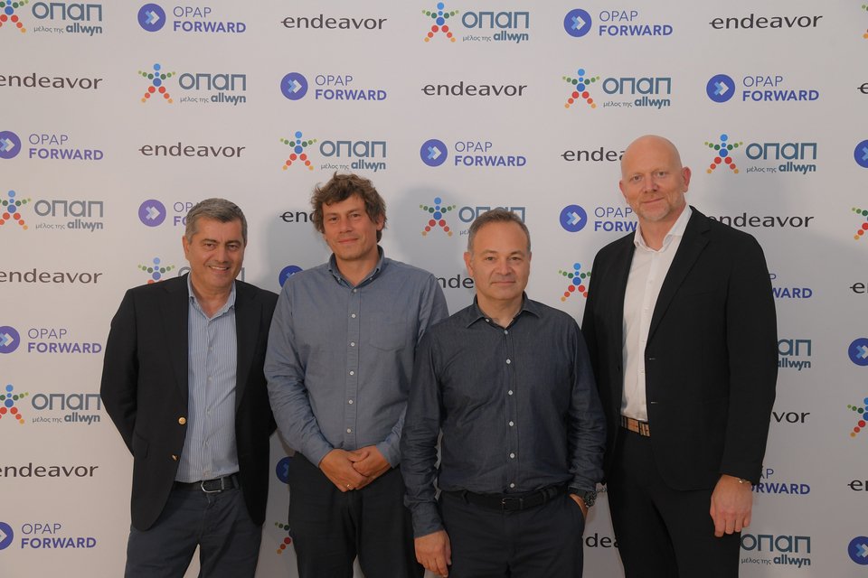 Ο Οδυσσέας Χριστοφόρου, Αναπληρωτής Διευθύνων Σύμβουλος ΟΠΑΠ, ο Παναγιώτης Καραμπίνης, Managing Director της Endeavor Greece, ο Μάρκος Βερέμης, Partner της Big Pi Ventures και Μέλος του Δ.Σ. της Endeavor Greece και ο Jan Karas, Πρόεδρος και Διευθύνων Σύμβουλος ΟΠΑΠ 