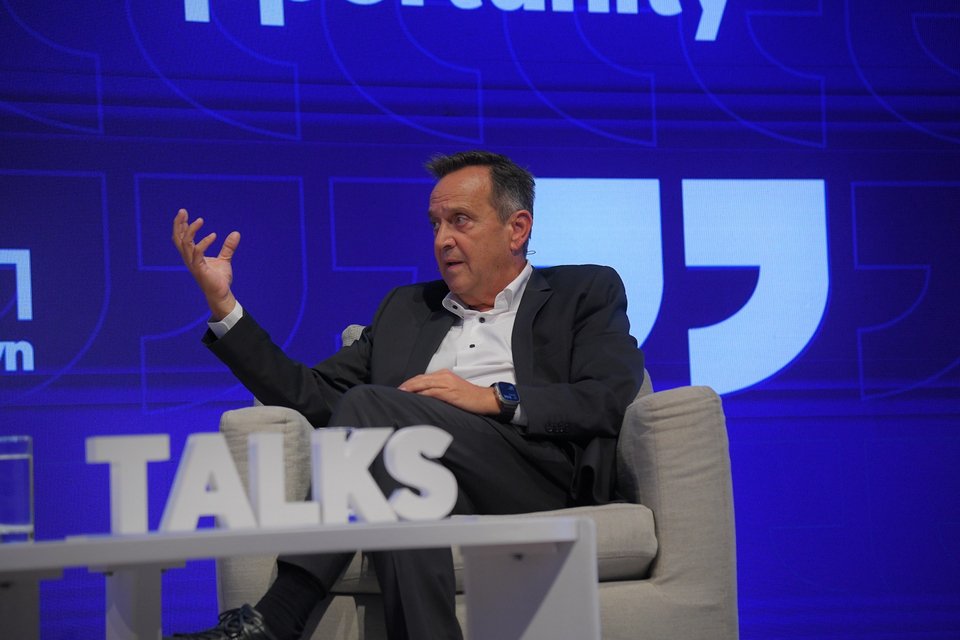 Ο Bill Karnazes, Chief Services Officer &amp; General Manager of Corporate Services στον Όμιλο Viohalco 