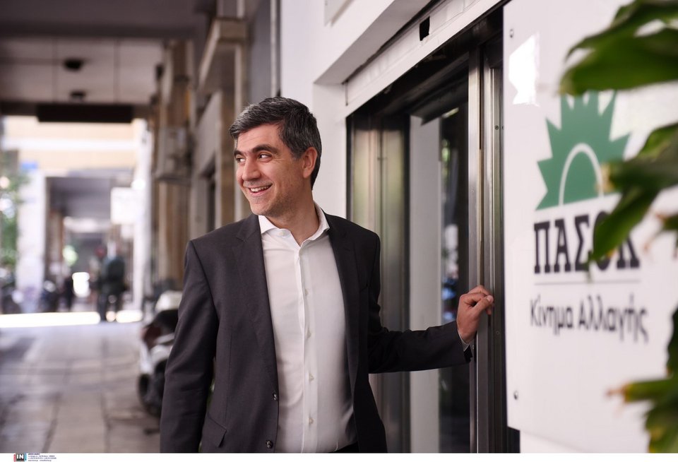 Ο Θανάσης Γλαβίνας
