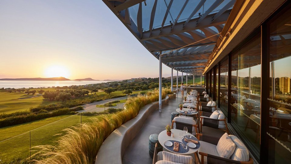 To Brasserie de la Bay στο Mandarin Oriental του Costa Navarino / Φωτογραφία: costanavarino.com