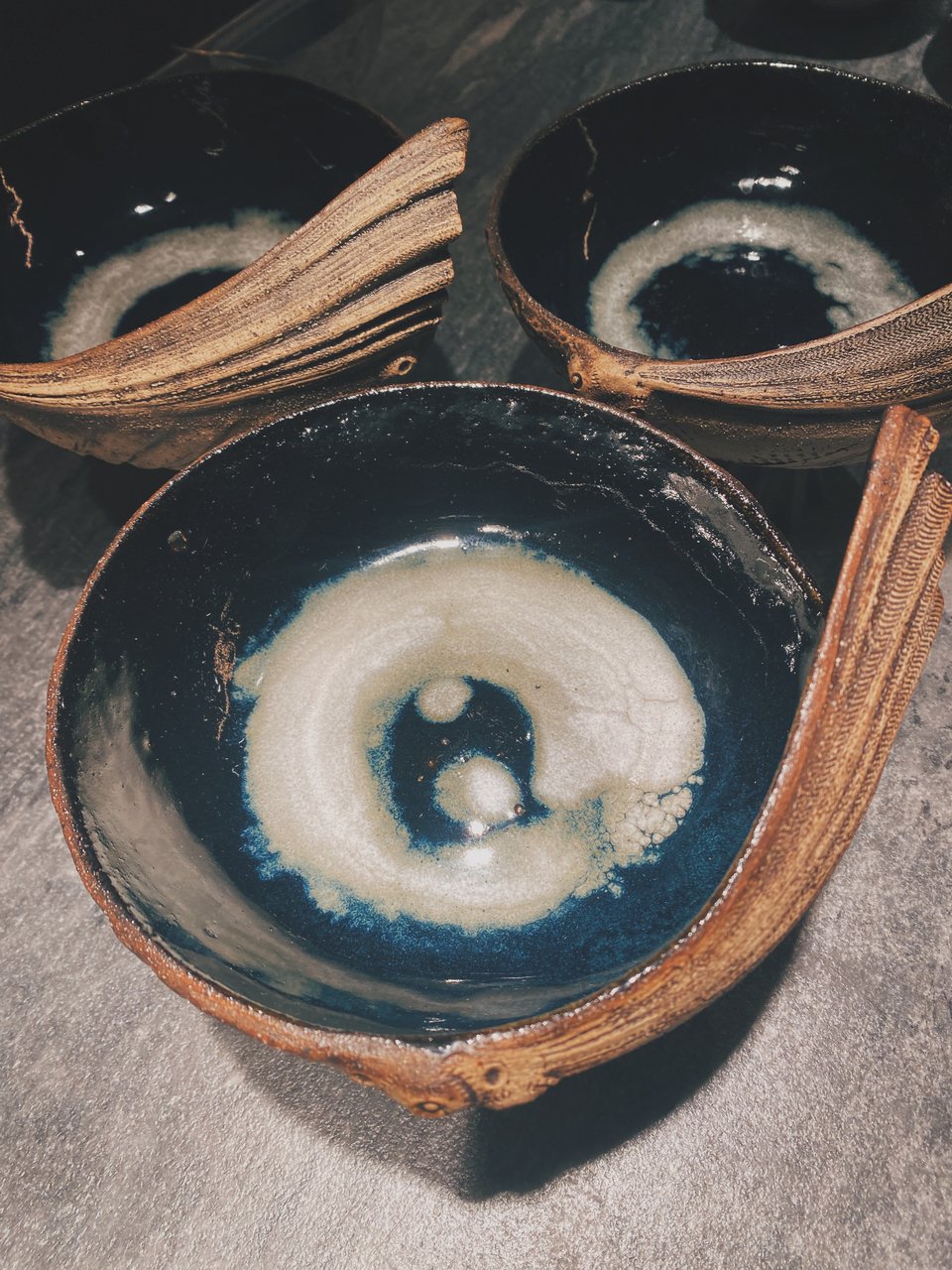 Κάποια από τα εντυπωσιακά κεραμικά του NynEsti. 