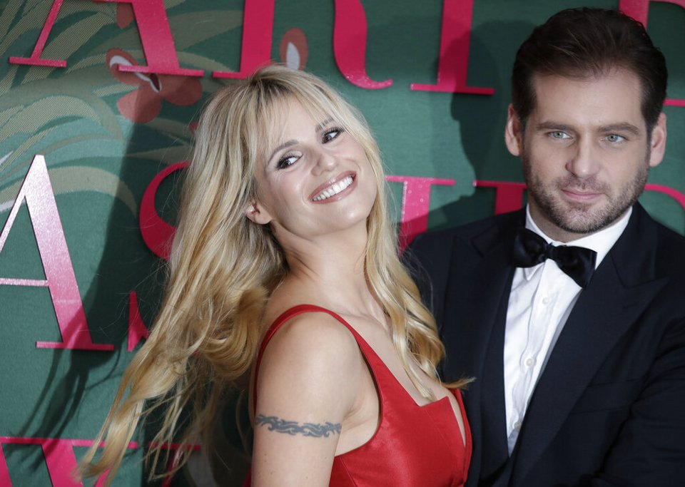 Oi Michelle Hunziker και Tomaso Trussardi το 2019