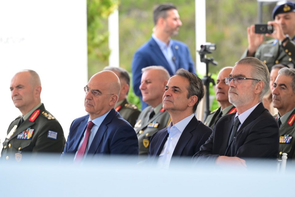 Από δεξιά προς αριστερά: Ο Αθανάσιος Λασκαρίδης, ο Κυριάκος Μητσοτάκης και ο Νίκος Δένδιας
