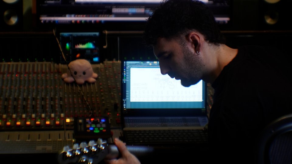 Kατά τη διάρκεια ηχογραφήσεων στα Unreal Studioz στην Αθήνα