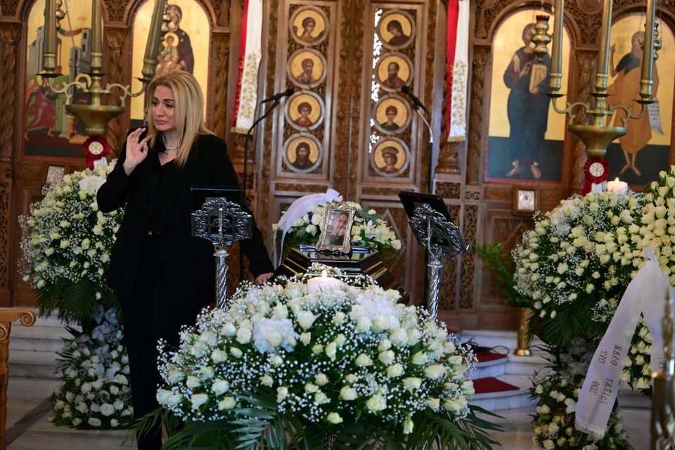 Η Εβελίνα Δασκαλή, συντετριμμένη, αποχαιρετά τον σπουδαίο ηθοποιό