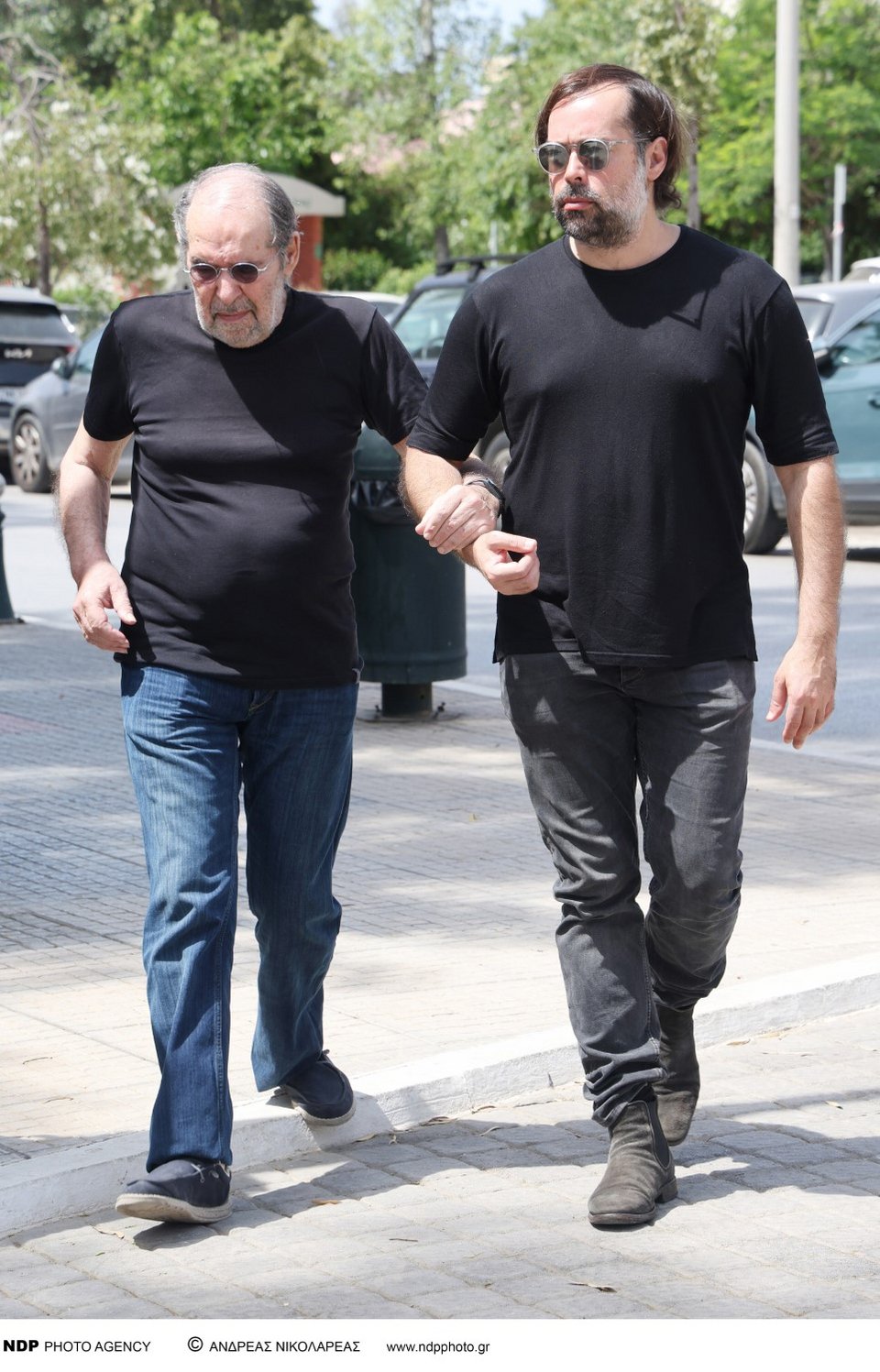 Ο Θέμης Ανδρεάδης με τον γιο του