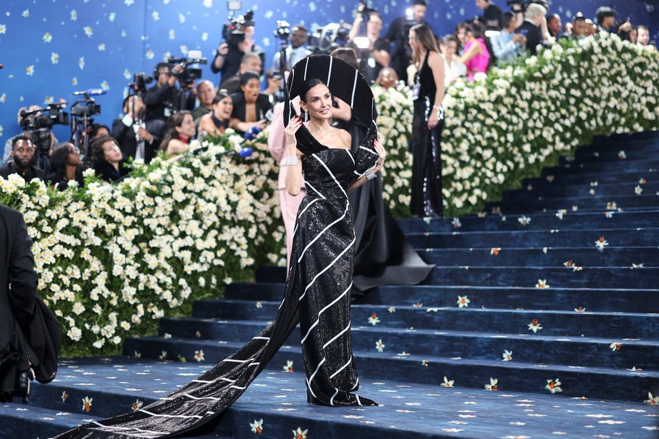 Η Ντέμι Μουρ στο Met Gala 2025