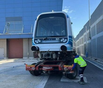 Nέος συρμός στο μετρό Θεσσαλονικης
