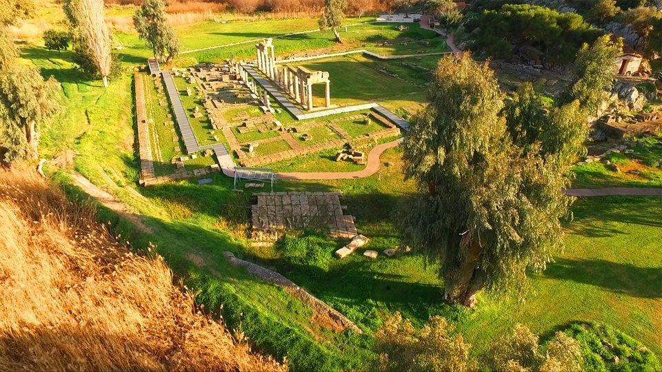 Ο ναός της Αρτέμιδος στον αρχαιολογικό χώρο της Βραυρώνας / Φωτογραφία: Shutterstock