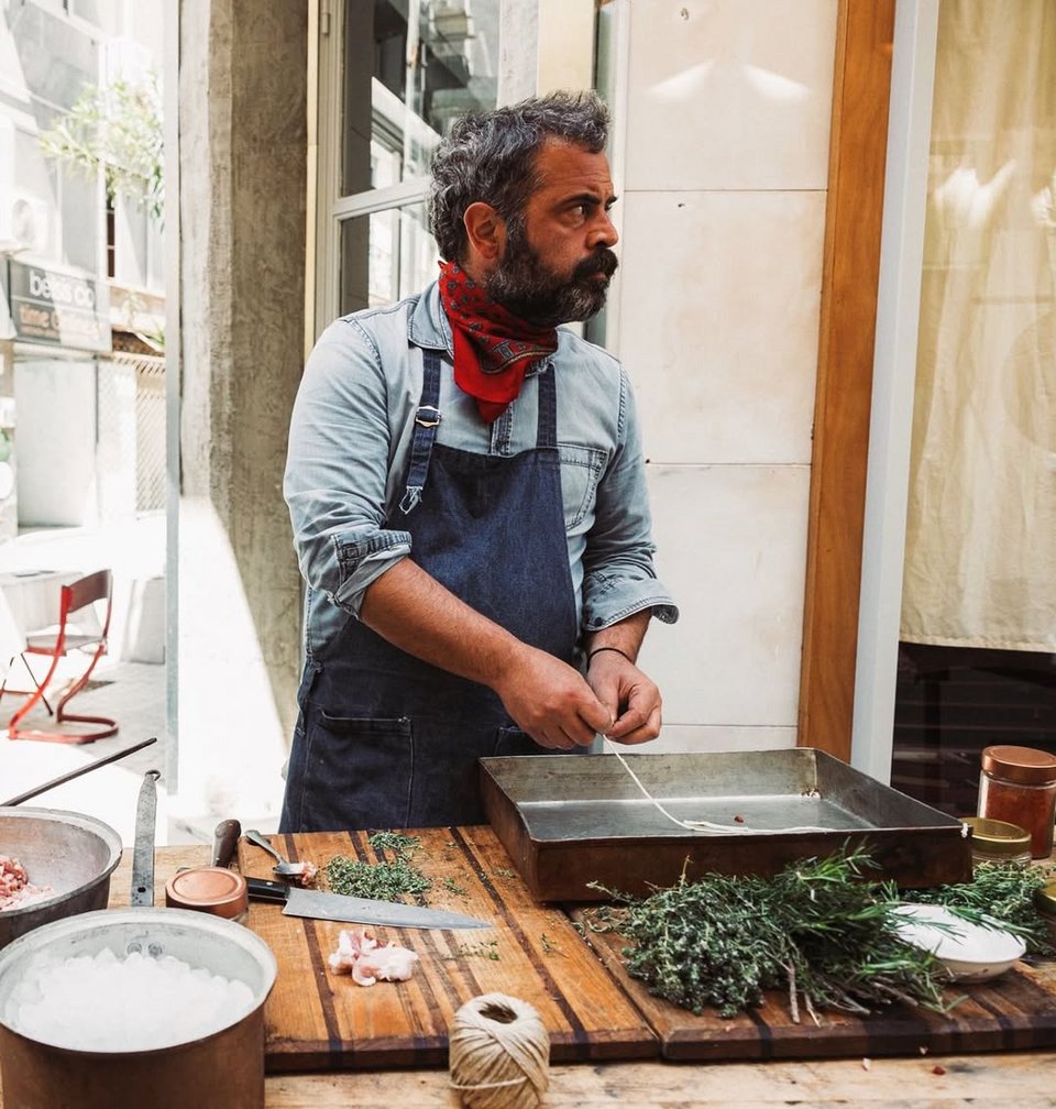 Ο σεφ Παναγιώτης Σιαφάκας μαγειρεύοντας στην Αθήνα / Φωτογραφία: panagiotissiafakas/Instagram
