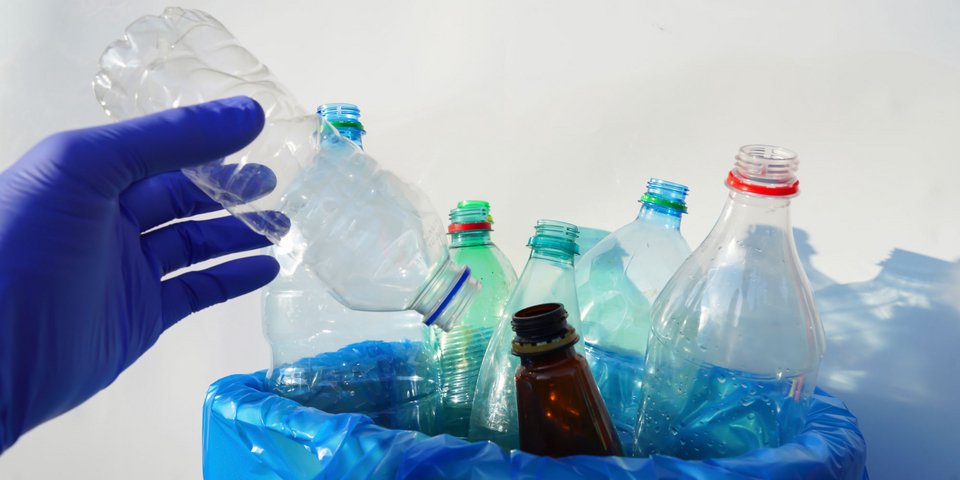 Πλαστικά μπουκάλια / Φωτογραφία: Shutterstock