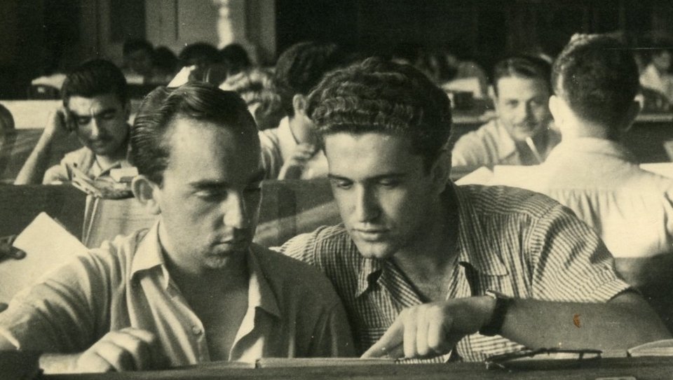Ο Χρήστος Ροκόφυλλος (δεξιά)