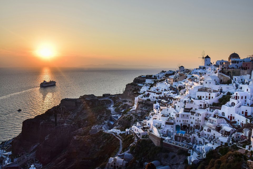 Ηλιοβασίλεμα στη Σαντορίνη