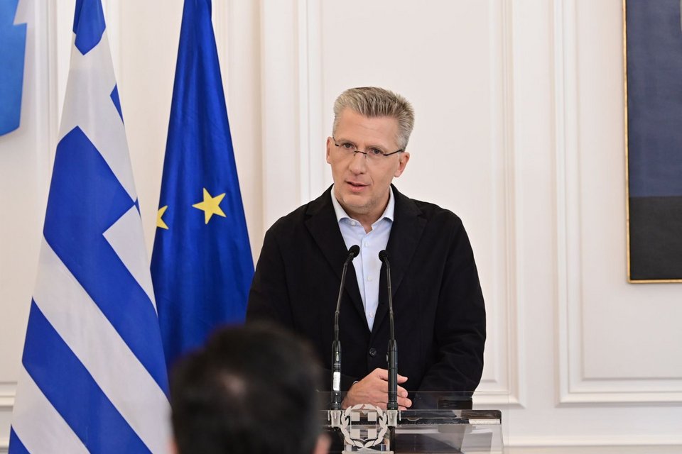 ο υπουργός Επικρατείας Άκης Σκέρτσος