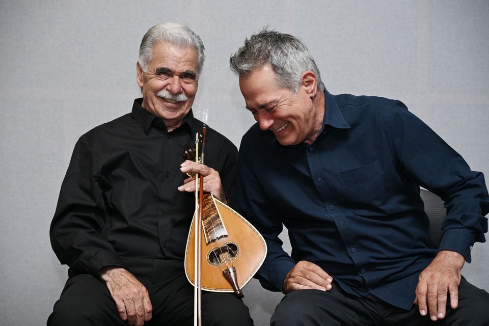 Παντελής Θαλασσινός, Βασίλης Σκουλάς