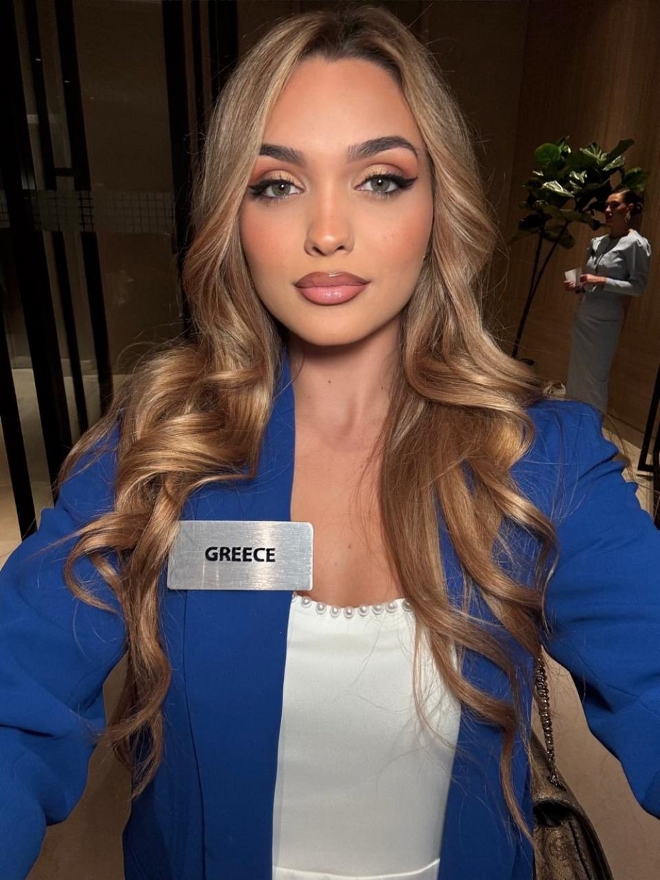  Στον 72ο Παγκόσμιο Διαγωνισμό Ομορφιάς, που διεξάγεται στην Ινδία, βρίσκεται η Στέλλα Μιχαηλίδου