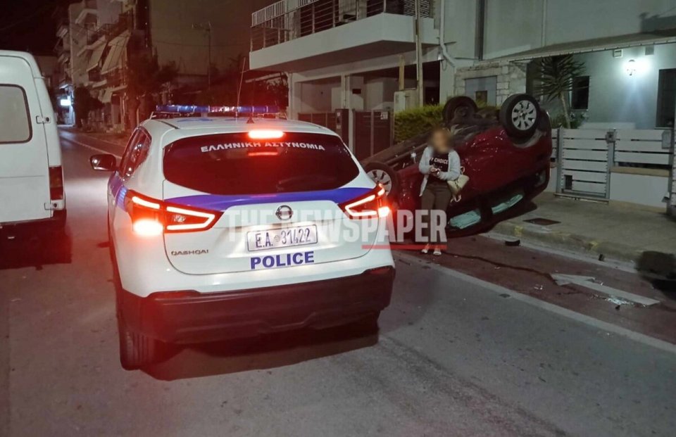 Στο σημείο έσπευσαν άμεσα αστυνομικές δυνάμεις και ασθενοφόρο του ΕΚΑΒ