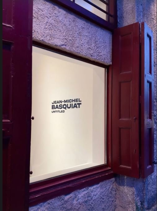 Oδός Πολυδεύκους, Πειραιάς, η έκθεση της The Intermission