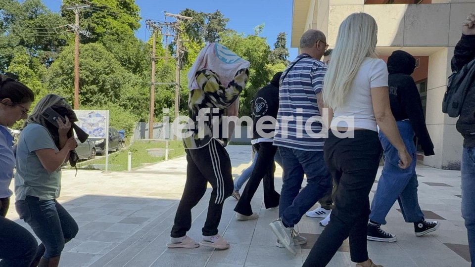 χορεύτριες