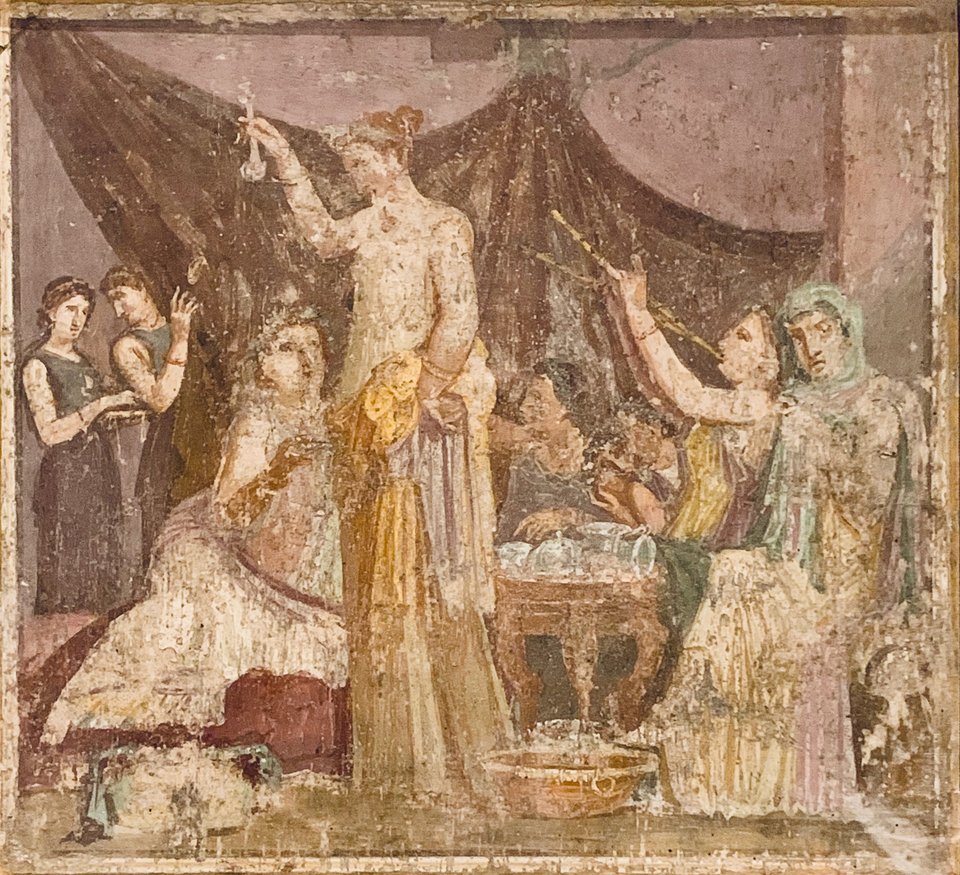 Η νέα έκθεση «Being a Woman in Ancient Pompeii» (Γυναίκα στην αρχαία Πομπηία) στο Αρχαιολογικό Πάρκο της Πομπηίας, επικεντρώνεται στις γυναίκες όλων των ηλικιών και κοινωνικών τάξεων της πόλης / WIKIPEDIA