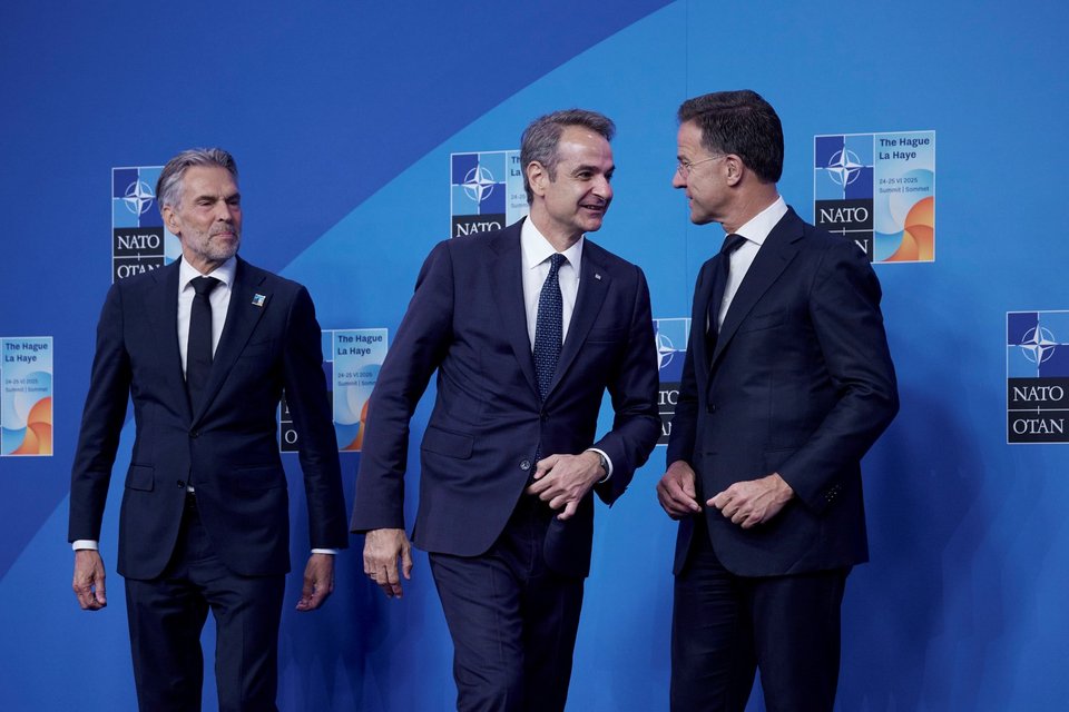 Ο Κυριάκος Μητσοτάκης με τον γενικό γραμματέα του ΝΑΤΟ Μαρκ Ρούτε / Φωτογραφία: ΓτΠ Δημήτρης Παπαμήτσος