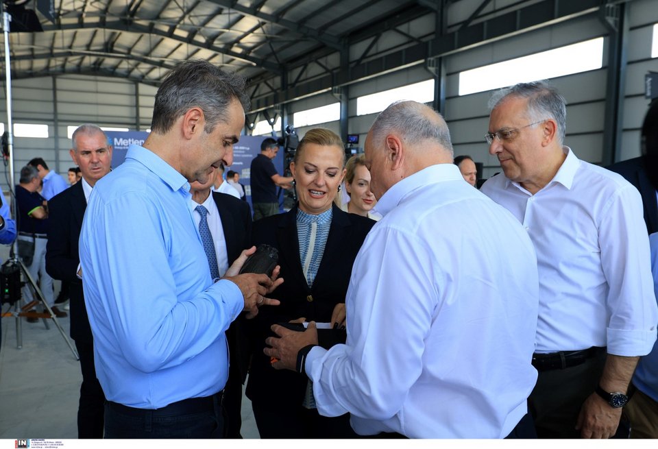 Ο πρωθυπουργός κατά την επίσκεψή του στις εγκαταστάσεις της Metlen στη Μαγνησία / Φωτογραφία: Intimenews-ΚΥΔΩΝΑΣ ΓΙΩΡΓΟΣ