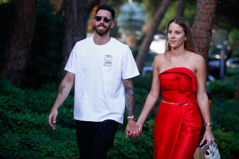  Ο Λούκα Βιλντόσα με τη σύντροφό του / Eurokinissi