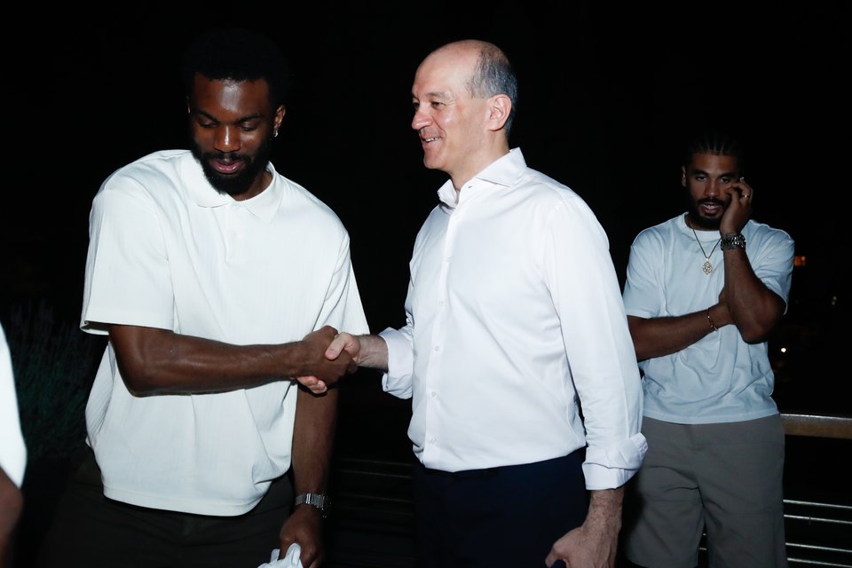  Ο Γιώργος Αγγελόπουλος με τον Κίναν Έβανς / Eurokinissi 