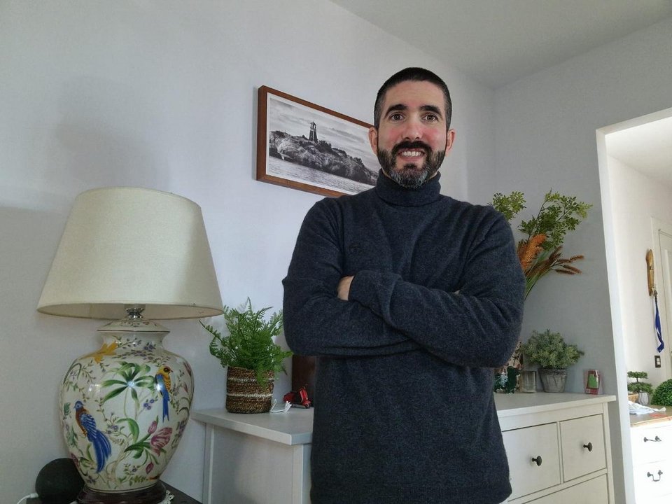 Ο Κάρλος Σόλας, προπονητής τένις που πάσχει από ηωσινοφιλική οισοφαγίτιδα