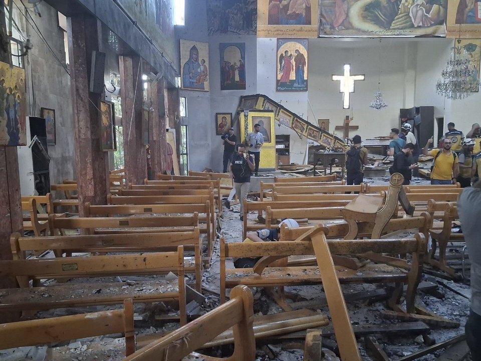 Ο ελληνορθόδοξος ναός του Προφήτη Ηλία στη Δαμασκό, μετά την πολύνεκρη επίθεση αυτοκτονίας / AP