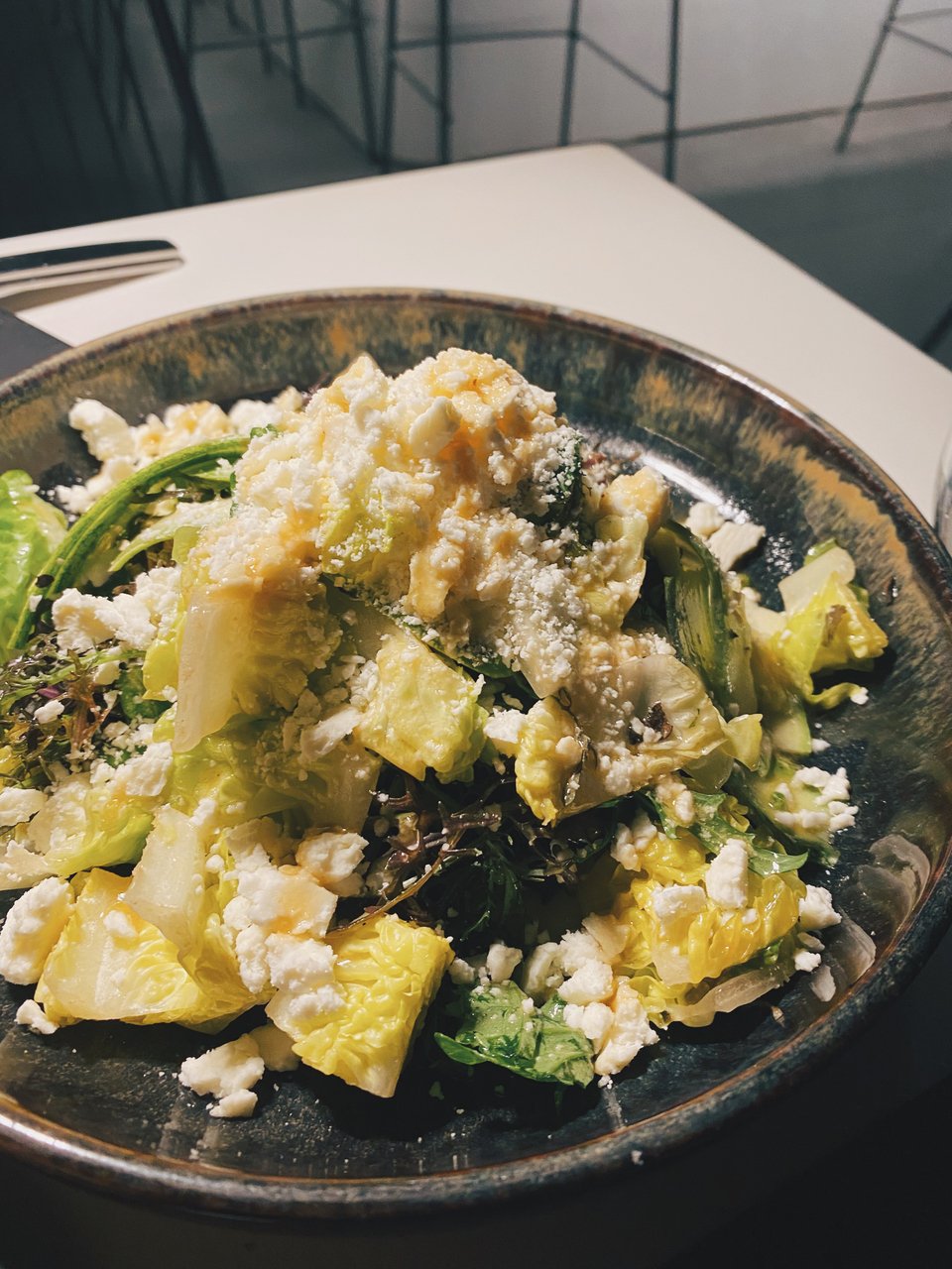 H καταπληκτική σαλάτα με το κολοκύθι / Φωτογραφία: Μάνος Λειβαδάρος/iefimerida