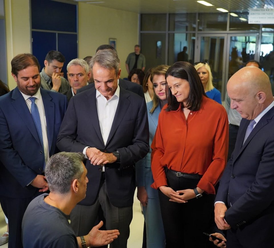 Στιγμιότυπο από την επίσκεψη του Κυριάκου Μητσοτάκη στο ΚΕΠΑ Γαλατσίου / Instagram @nkerameus