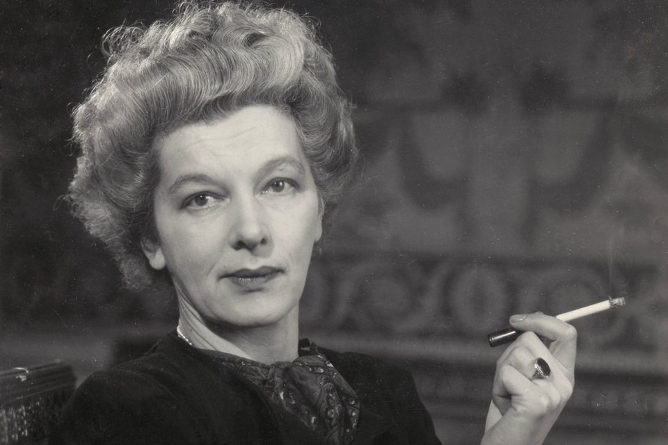 Η συγγραφέας Sylvia «Sally» Carson / WIKIPEDIA