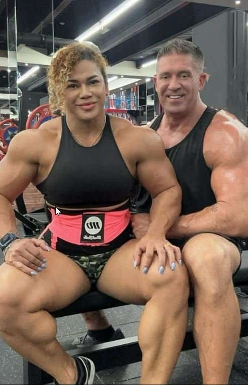 Η Κολομβιανή bodybuilder με τον σύζυγό της